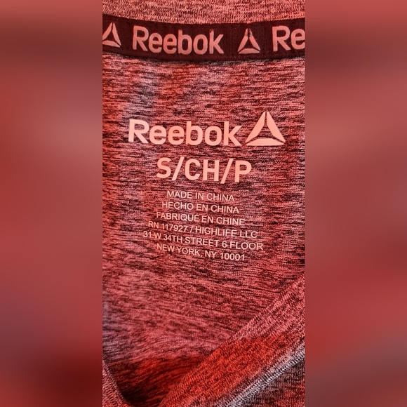 Reebok sports tee size s/ch/p - Picture 2 of 3